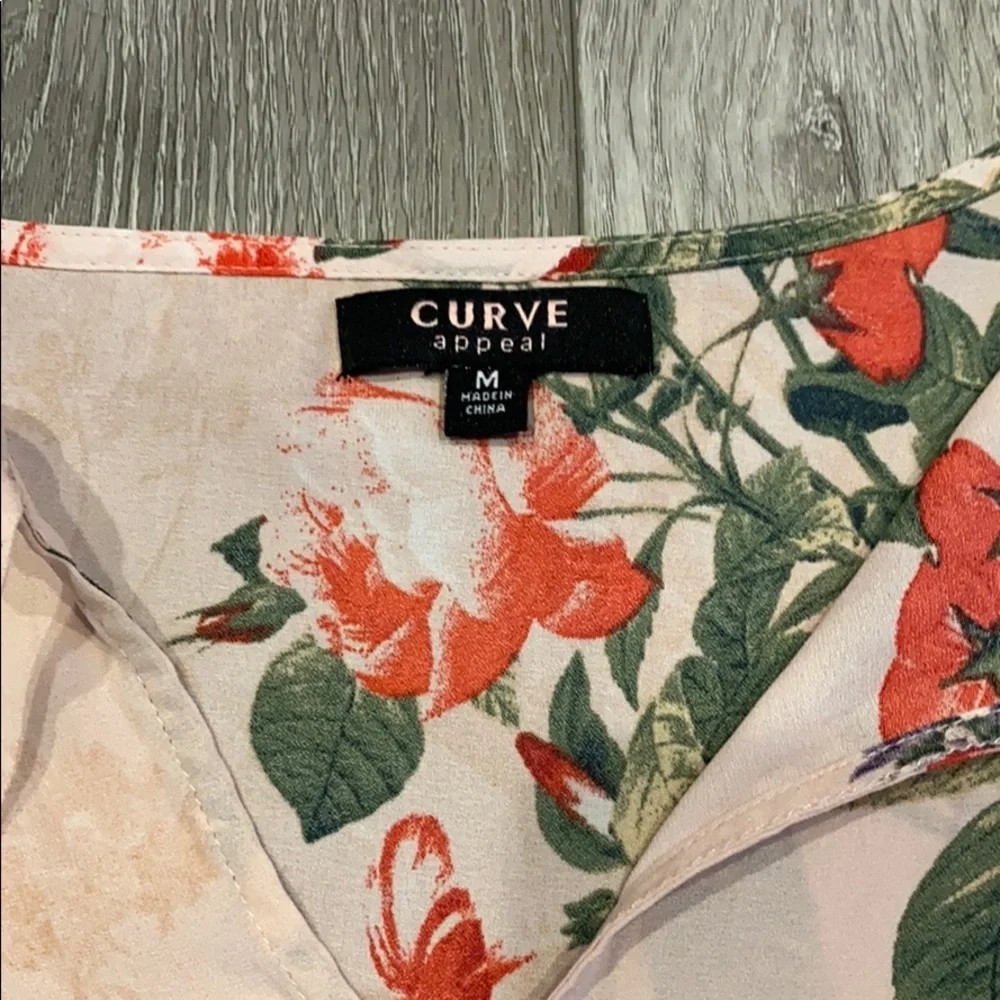 Curve Appeal Cold Shoulder Flutter Sleeve Blouse - Picture 4 of 6